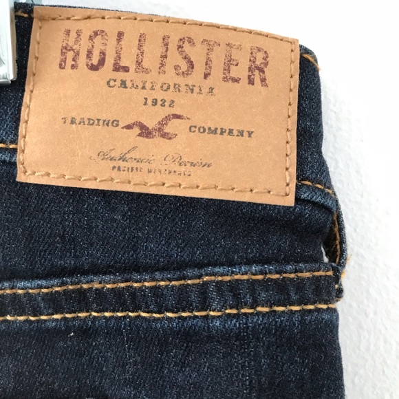 Hollister low rise dark wash jean shorts - Picture 5 of 8